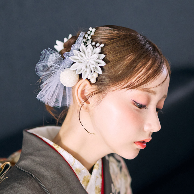きよら ライトグレー モデル着用 2